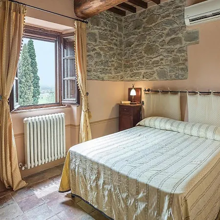 Giulia Tuoro sul Trasimeno