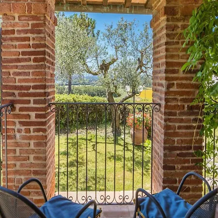 Landsted Giulia Tuoro sul Trasimeno